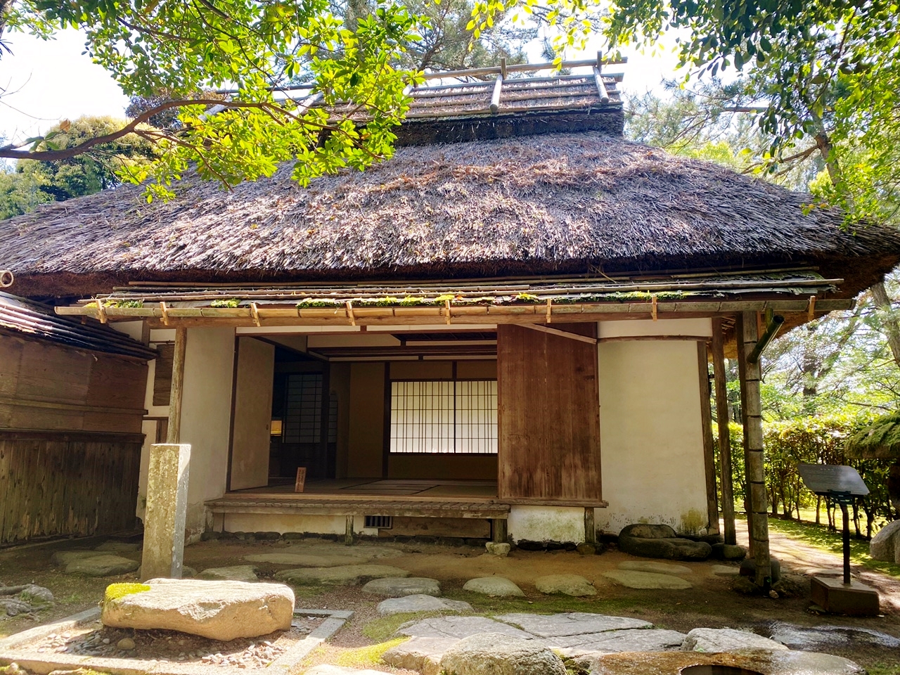 画像：花江茶亭（萩城跡指月公園内）呈茶席を実施します　～5/6の開催日